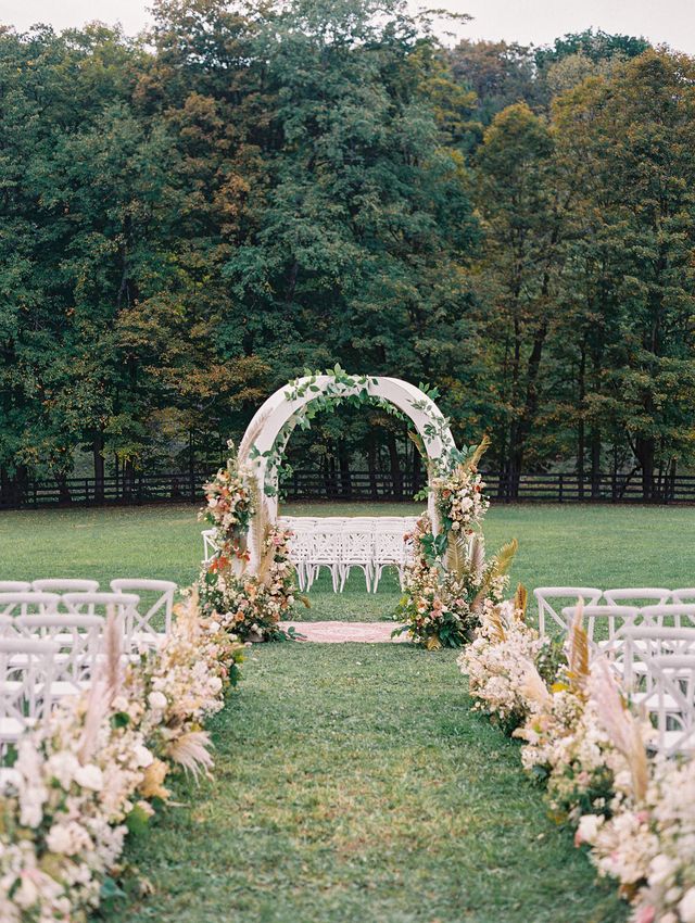 floral ceremony for estate wedding in new york