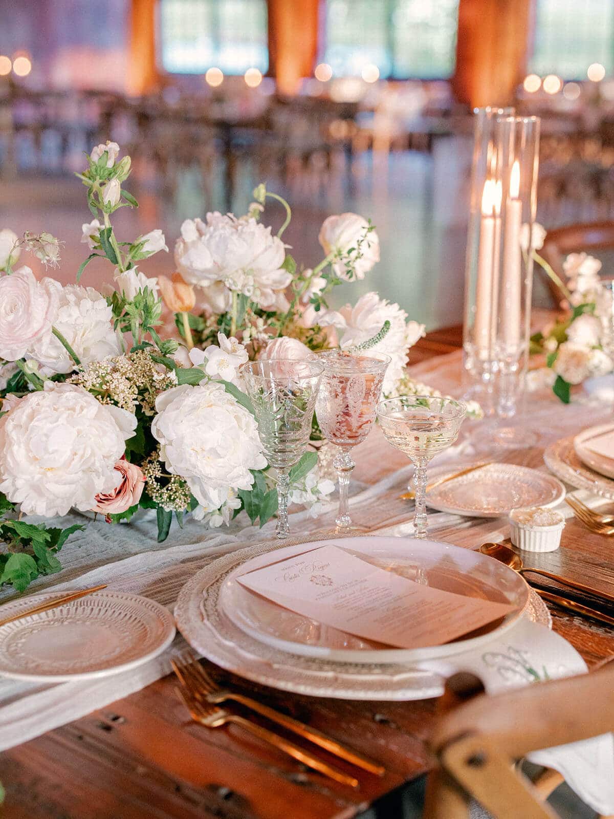wedding decor at cedar lakes new york