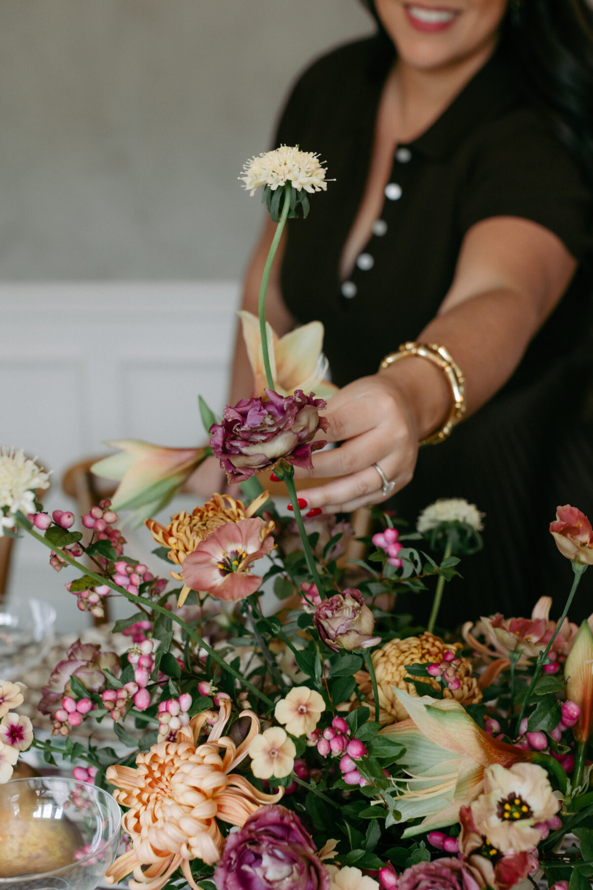 arranging fall florals for thanksgiving
